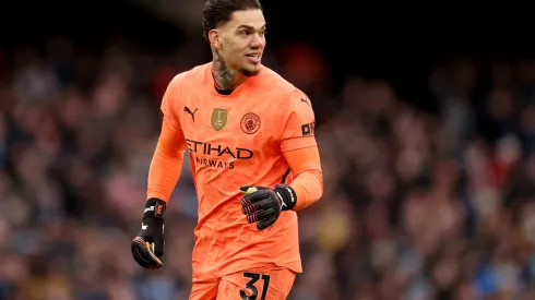 Ederson, goleiro do City (Photo by Carl Recine/Getty Images)
