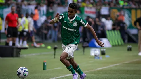 Além da jogada marcante, o jovem atacante segue em alta no futebol brasileiro e já tem futuro definido no Chelsea. Foto Fabio GiannelliAGIF