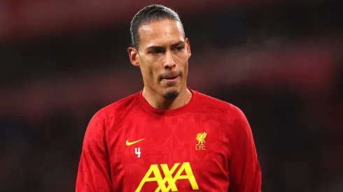 Van Dijk em jogo do Liverpool. Zagueiro pode estar de saída do clube. Foto: Carl Recine