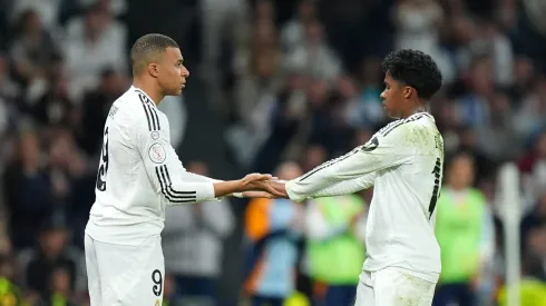 Mbappé entra no lugar de Endrick. Foto: Angel Martinez/Getty Images