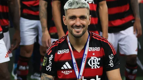 Chegada de substituto de Arrascaeta ao Flamengo ganha atualização de última hora comentada pela diretoria. (Photo by Buda Mendes/Getty Images)