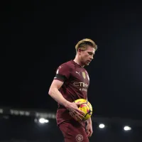 R$ 294,82 milhões: Arsenal planeja investir em meio-campista comparado a De Bruyne