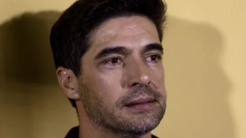 .Em um jogo eletrizante contra o Sporting Cristal, o Palmeiras garantiu mais três pontos na Libertadores — mas quem roubou a cena foi o técnico Abel Ferreira, que virou meme após um post bem-humorado da Conmebol. Foto Marcello ZambranaAGIF