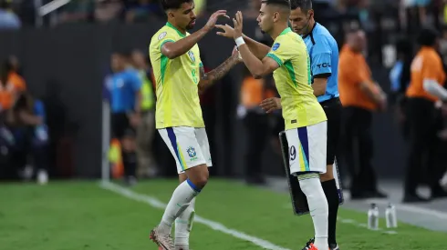 Apesar dos rumores sobre a volta de Andreas Pereira, o Flamengo segue com outras prioridades no mercado. (Foto de Buda Mendes/Getty Images)