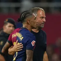 Hansi Flick reage à fúria de Raphinha e comenta futuro no Barcelona