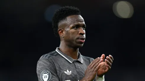 Jornal sugere fator que explica oscilação do Real Madrid de Vinícius Júnior.