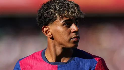 Barcelona não se opõe a nada e atende exigência feita por Lamine Yamal (Photo by Judit Cartiel/Getty Images)