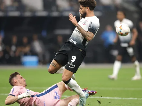 João Ricardo do Fortaleza aparece em lista de top-10 melhores goleiros do mundo