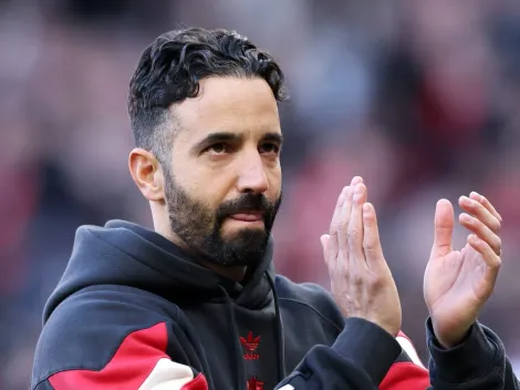 Torcida pede a saída de Onana após duas falhas