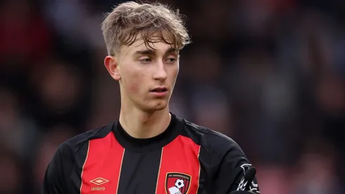 Dean Huijsen, do Bournemouth, alvo do Real Madrid (Photo by Warren Little/Getty Images)