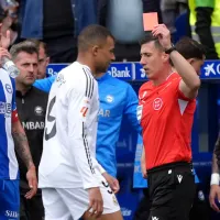 Real Madrid derrota o Alavés, e jogo fica marcado por expulsão de Kylian Mbappé
