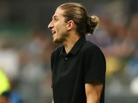 Filipe Luis comenta sobre críticas sofridas após derrota na Libertadores