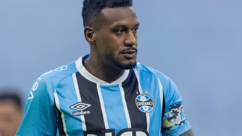 Edenilson jogador do Grêmio durante partida contra o Flamengo no estádio Arena do Grêmio pelo campeonato Brasileiro A 2025. Foto Liamara PolliAGIF