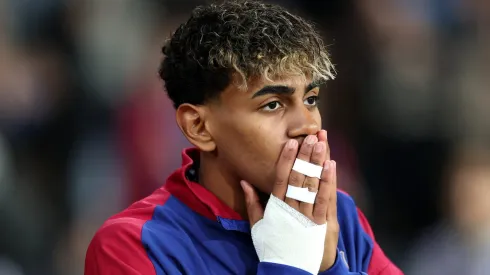 Lamine Yamal não vai gostar nada da decisão de Hansi Flick no Barcelona Ansu Fati fora (Photo by Clive Brunskill/Getty Images)