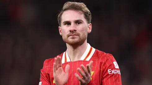 Mac Allister, ligado ao Real Madrid e meio-campista do Liverpool (Photo by Julian Finney/Getty Images)