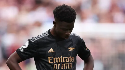 Saka discute com Carvajal em Real Madrid x Arsenal na Champions.