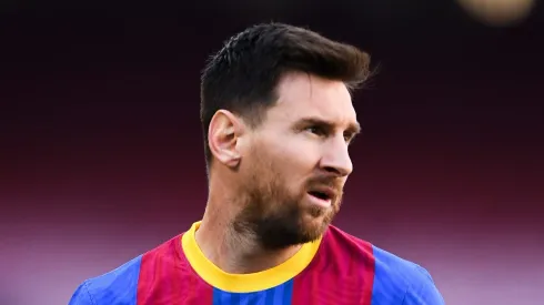 A FIFA deixou o Barcelona de fora da próxima edição do Mundial de Clubes, frustrando a expectativa de um reencontro com Messi. (Foto de David Ramos/Getty Images)