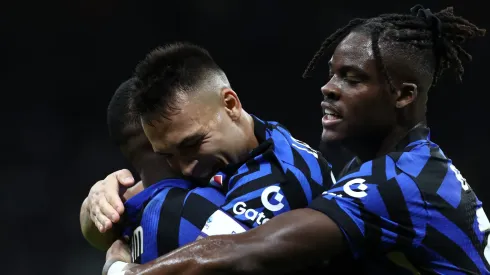 Jogador da Inter de Milão comemorando gol. Foto: Marco Luzzani