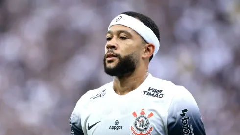 A vitória marcou não só o renascimento da equipe na competição, mas também a consolidação do atacante holandês como liderança dentro de campo. Foto Marcello ZambranaAGIF