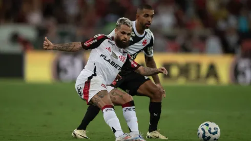 Técnico valoriza empenho de Varela e defende Michael após empate no Maracanã. Foto Thiago RibeiroAGIF