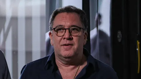 Após derrota para o São Paulo, o presidente Marcelo Teixeira falou sobre o “projeto Neymar”, a recuperação do jogador e a procura por um novo treinador.  Foto Fabio GiannelliAGIF