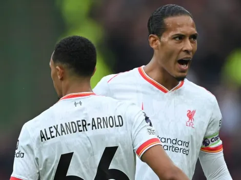 Van Dijk lidera demonstração de apoio a Trent no pós-jogo