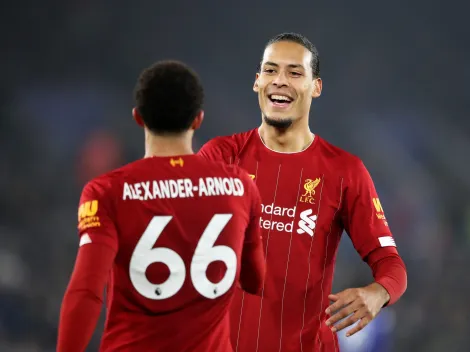 Van Dijk sugere que Alexander-Arnold ainda pode ficar no Liverpool