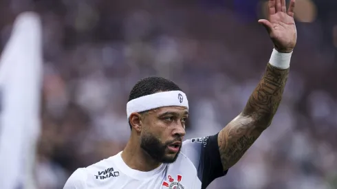 Depay é o craque do Corinthians (Photo by Ricardo Moreira/Getty Images)