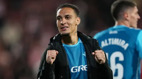 Troca de jogadores entre Manchester United e Real Betis envolvendo Antony ganha desfecho. (Photo by Alex Caparros/Getty Images)