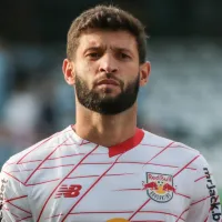 Alvo de Palmeiras e Flamengo, Juninho Capixaba, não será negociado pelo Bragantino no meio do ano