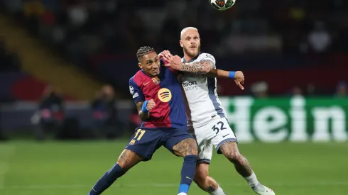 Raphinha em campo (Photo by Carl Recine/Getty Images)