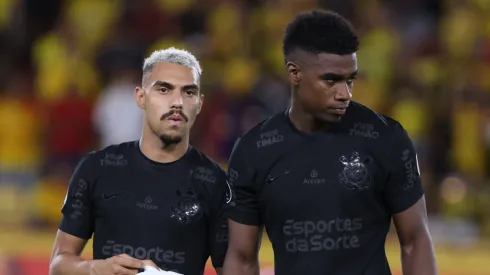 Corinthians vai ouvir interessados em Torres.