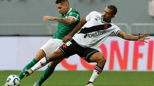 Vitória mantém o Palmeiras no topo enquanto Veiga inicia retorno gradual aos gramados. (Foto: Cesar Greco/Palmeiras/by Canon)