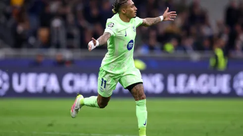 Raphinha é peça fundamental no elenco do Barcelona (Photo by Carl Recine/Getty Images)