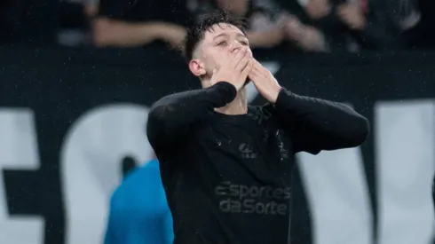 Rodrigo Garro volta aos treinos no CT Joaquim Grava após lesão no joelho e inicia fase de transição física sob supervisão da equipe médica do Corinthians. (Foto: IMAGO / TheNews2)