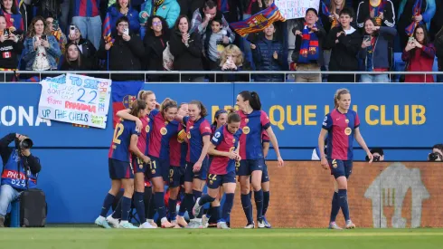 Barcelona visita o Betis buscando uma vitória para conquistar o título da Liga F (Photo by David Ramos/Getty Images)