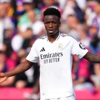 Lesão de Vinicius Jr. preocupa Real Madrid após derrota no El Clásico pela La Liga
