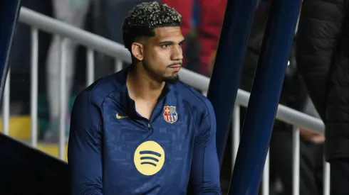 Barcelona surpreende e decide vender Ronald Araujo, Gavi e mais 6 jogadores. (Photo by David Ramos/Getty Images)