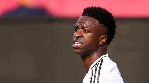 Renovação de Vinicius Jr e Real Madrid está congelada.