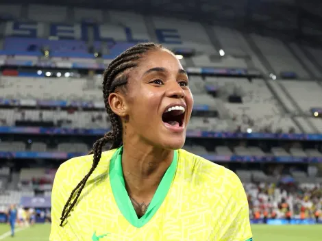 Tarciane comemora título da Première Ligue com o Lyon nas redes sociais