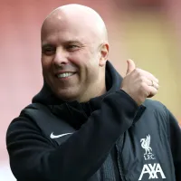 Liverpool quer acelerar tratativas por Milos Kerkez após fechar com Jeremie Frimpong