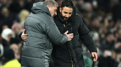 Final da Liga Europa reúne gigantes ingleses em duelo decisivo por troféu europeu e vaga na Champions. (Foto de Justin Setterfield/Getty Images)