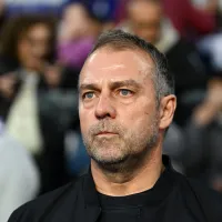 Barcelona renova contrato de Hansi Flick até 2027 após temporada com três títulos