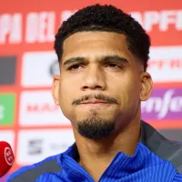 Hansi Flick define futuro de Ronald Araújo no Barcelona para a próxima temporada