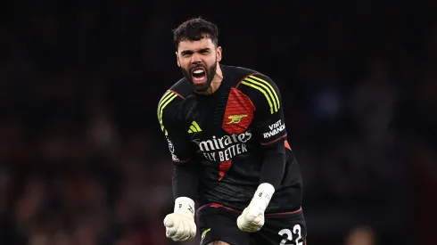 A janela de transferências europeia se agita com o futuro de David Raya. (Foto de Ryan Pierse/Getty Images)