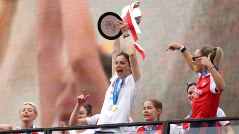 Treinadora do Arsenal, Renee Slegers, destaca atuação da equipe contra o Barcelona (Photo by Harry Murphy/Getty Images)