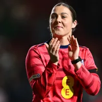 Jogadoras da Seleção da Inglaterra prestam homenagens a Mary Earps em sua despedida das Lionesses