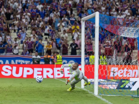 Palmeiras mira Gabriel Grando, mas goleiro segue no Grêmio