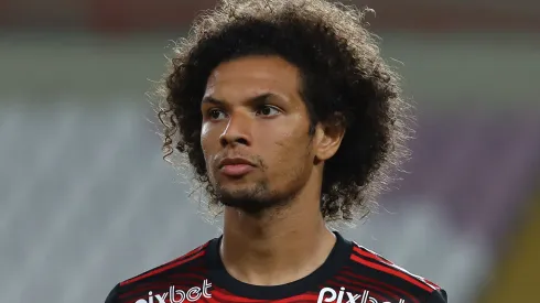 Ex-Flamengo, Willian Arão pode voltar ao Rio de Janeiro para jogar no Fluminense. Foto: Leonardo Fernandez/Getty Images