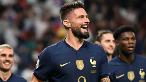 Giroud é oferecido ao Corinthians de última hora e clube toma decisão sobre acordo (Photo by Clive Mason/Getty Images)
